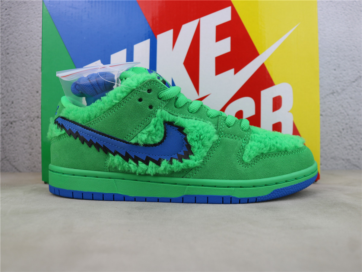 OG Batch Nike SB Dunk Low Grateful Dead Bears Green CJ5378 300